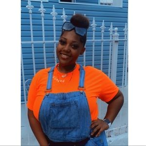 Meet your Posher, Aniya